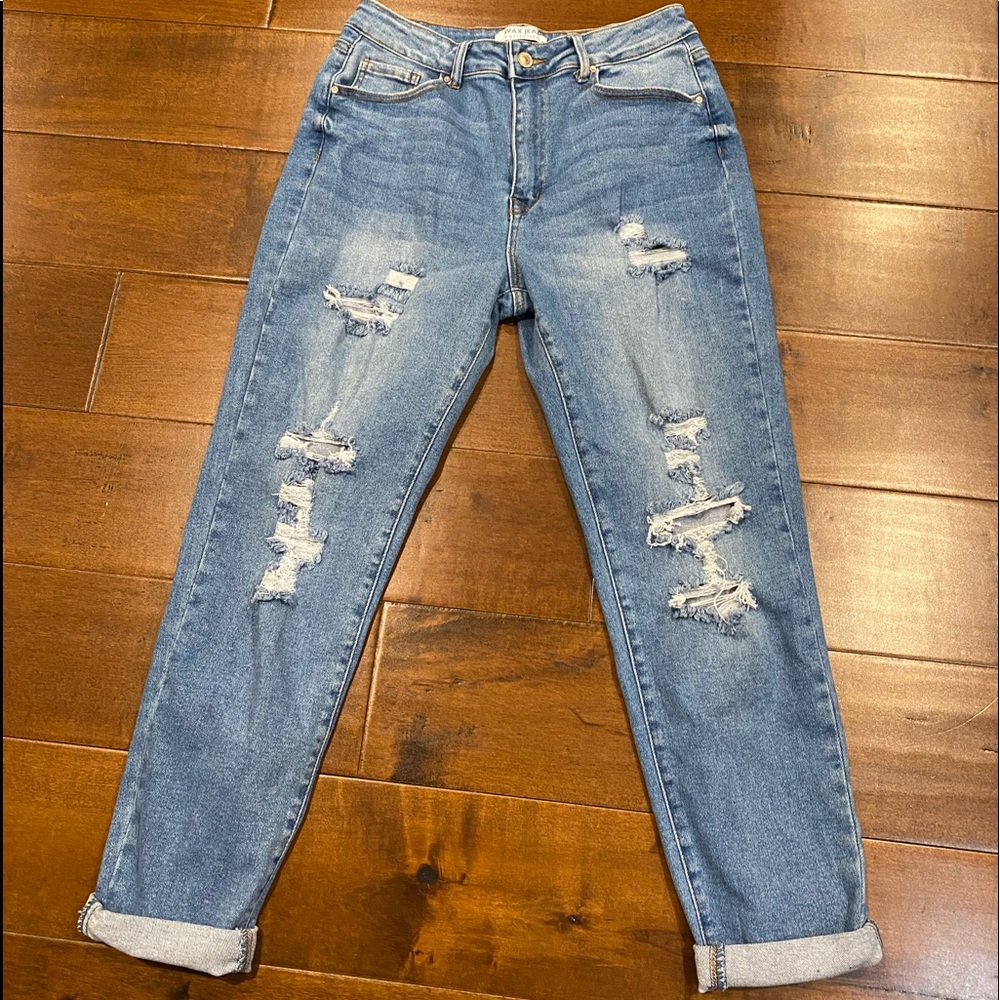 New! High waisted distressed stretch jeans